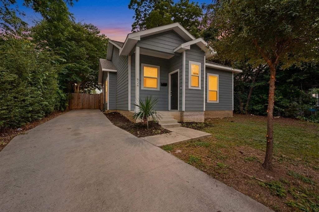824 E Maddox Avenue , Fort Worth, TX 76104 Main Photo
