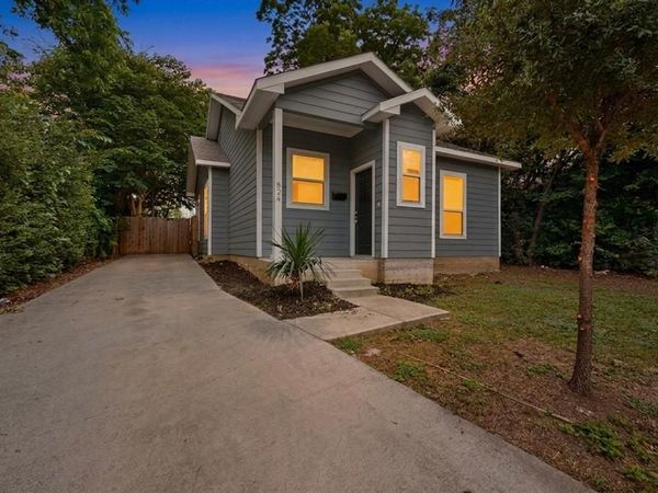 824 E Maddox Avenue, Fort Worth, TX 76104