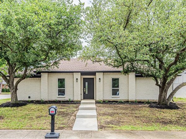 2220 Greenvalley Drive , Carrollton, TX 75007