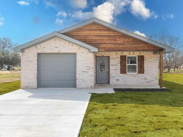 824 Buckboard Drive , De Leon, TX 76444