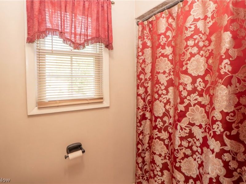 484 Stull Avenue, Akron, OH 44312 Photo 32