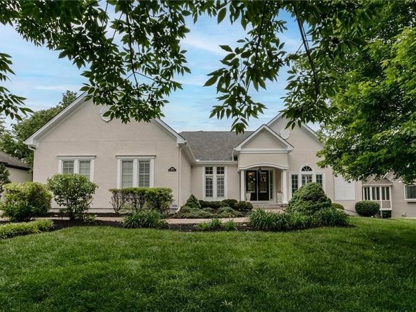 5002 W 143rd Terrace, Leawood, KS 66224