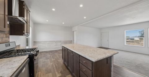 8705 Santa Fe Trail, Stagecoach, NV 89429 Photo