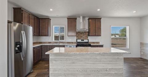 8705 Santa Fe Trail, Stagecoach, NV 89429 Photo