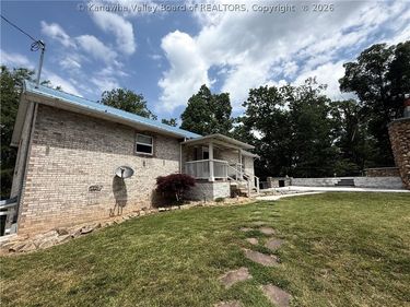 142 Fisher Ridge Road, Kenna, WV 25248