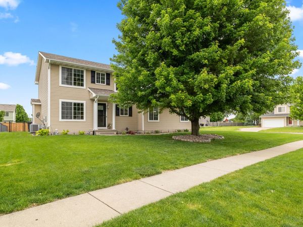 760 SE Westgate Drive, Waukee, IA 50263