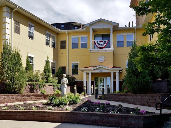 6701 Lake Shore Drive S, Unit 101, Richfield, MN 55423
