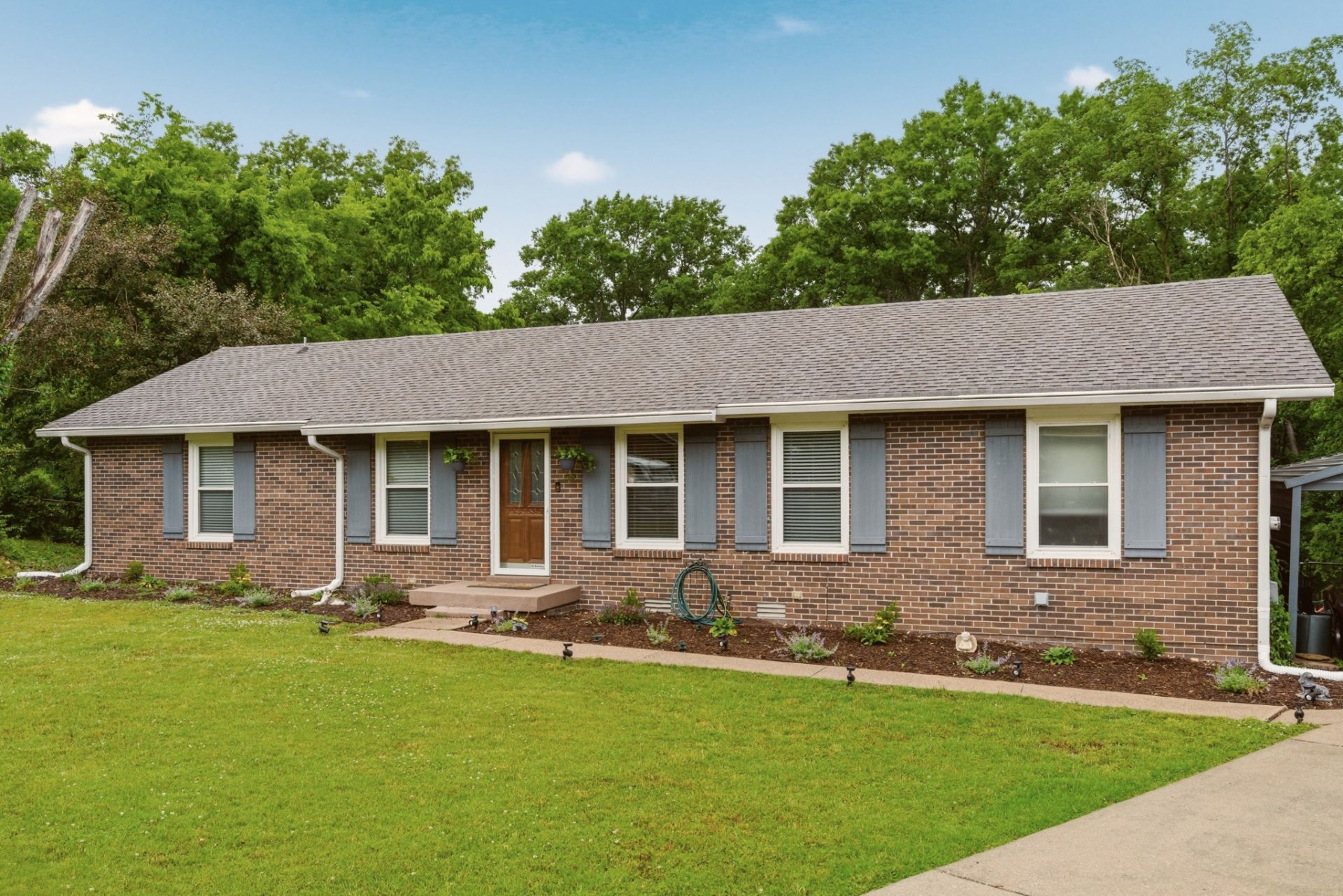 316 Estate Dr, Mount Juliet, TN 37122 Main Photo