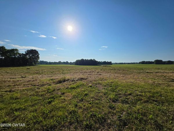 2101 Highway 18 , Medon, TN 38356