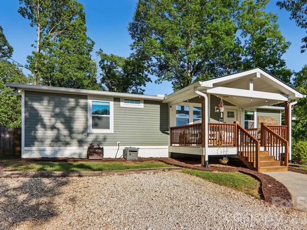 75 Glen View Road , Arden, NC 28704