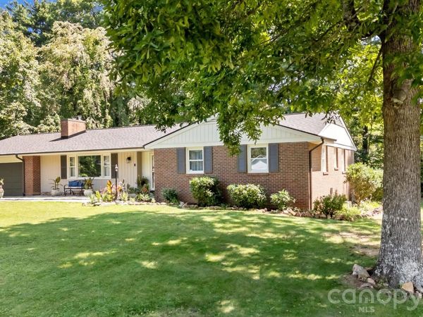 1 Oakwilde Drive, Asheville, NC 28803