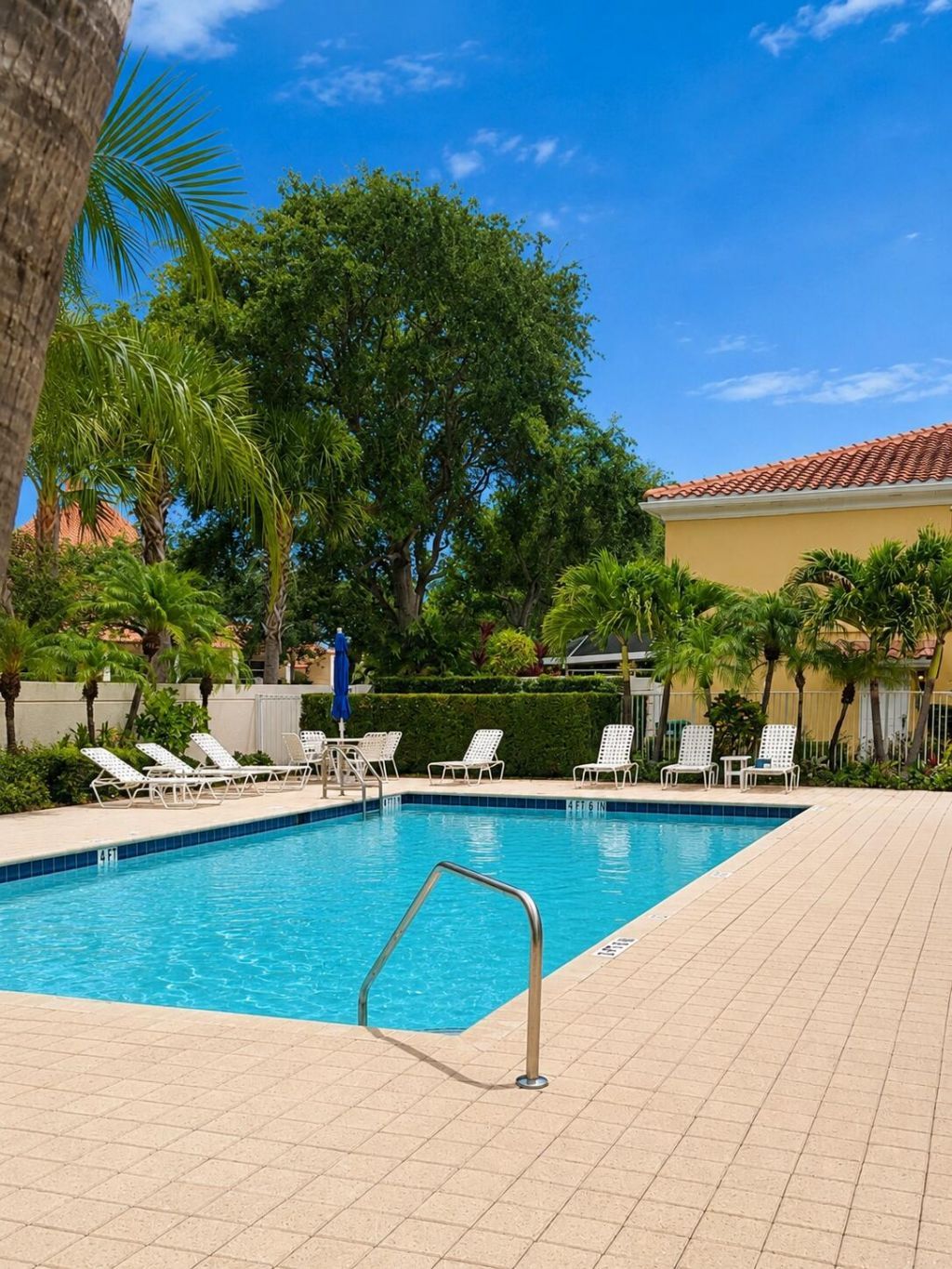 23 Live Oak Circle, Tequesta, FL 33469 Photo