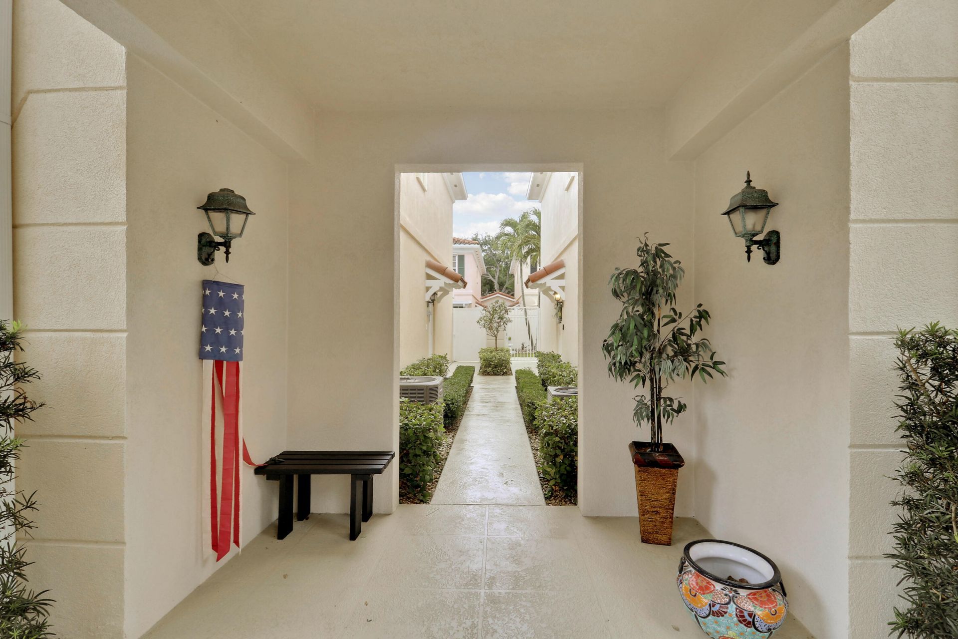 23 Live Oak Circle, Tequesta, FL 33469 Photo