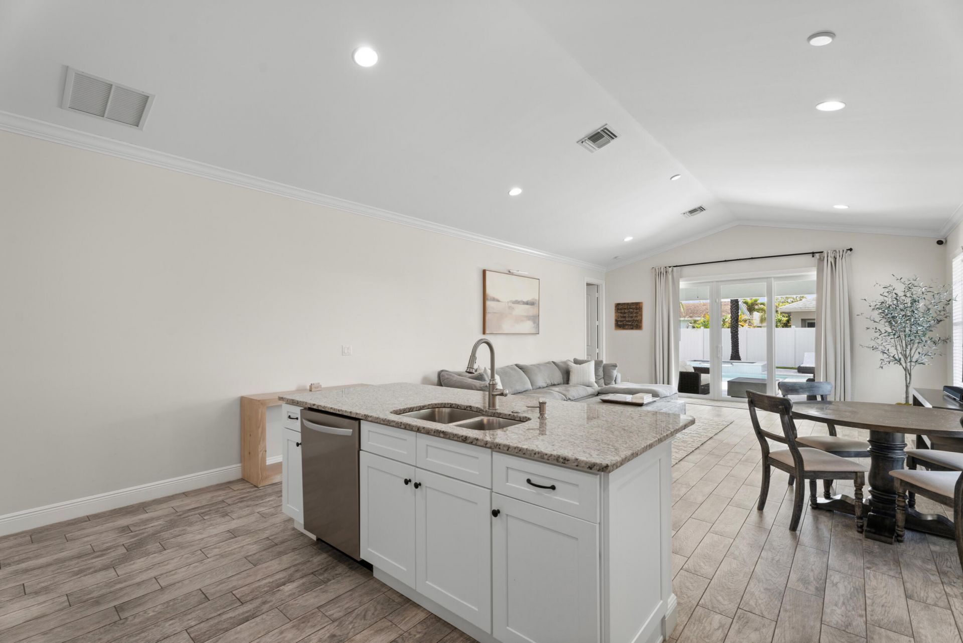 17726 Carver Avenue, Jupiter, FL 33458 Photo