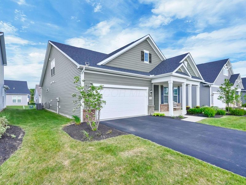 1750 Zucchina Drive, Hilliard, OH 43026 Photo 3