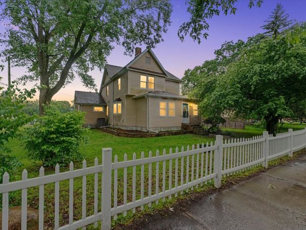 215 E Reynolds Street , Tolono, IL 61880