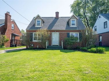 116 Woodcrest Drive, Buffalo, NY 14220
