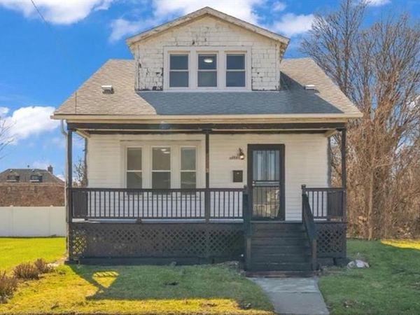 5573 Montclair Street, Detroit, MI 48213