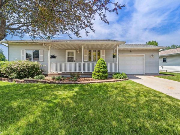 720 S 13th Street, Nevada, IA 50201