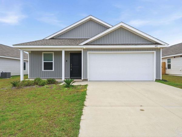 4631 Carlstrom Ln, Pensacola, FL 32507