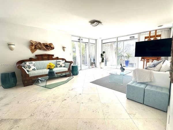 150 Ocean Lane Dr, Unit 2A, Key Biscayne, FL 33149