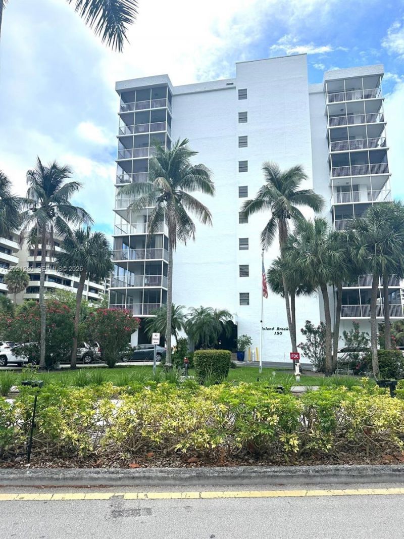 150 Ocean Lane Dr, Unit 2A, Key Biscayne, FL 33149 Photo