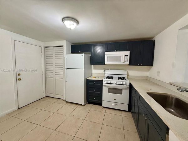 18101 NW 68th Ave , Unit B102, Hialeah, FL 33015