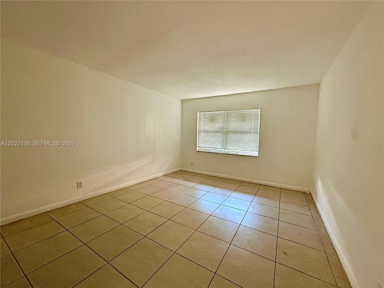 18101 NW 68th Ave , Unit B102, Hialeah, FL 33015 Photo