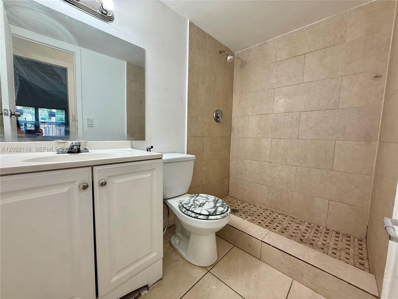 18101 NW 68th Ave , Unit B102, Hialeah, FL 33015 Photo