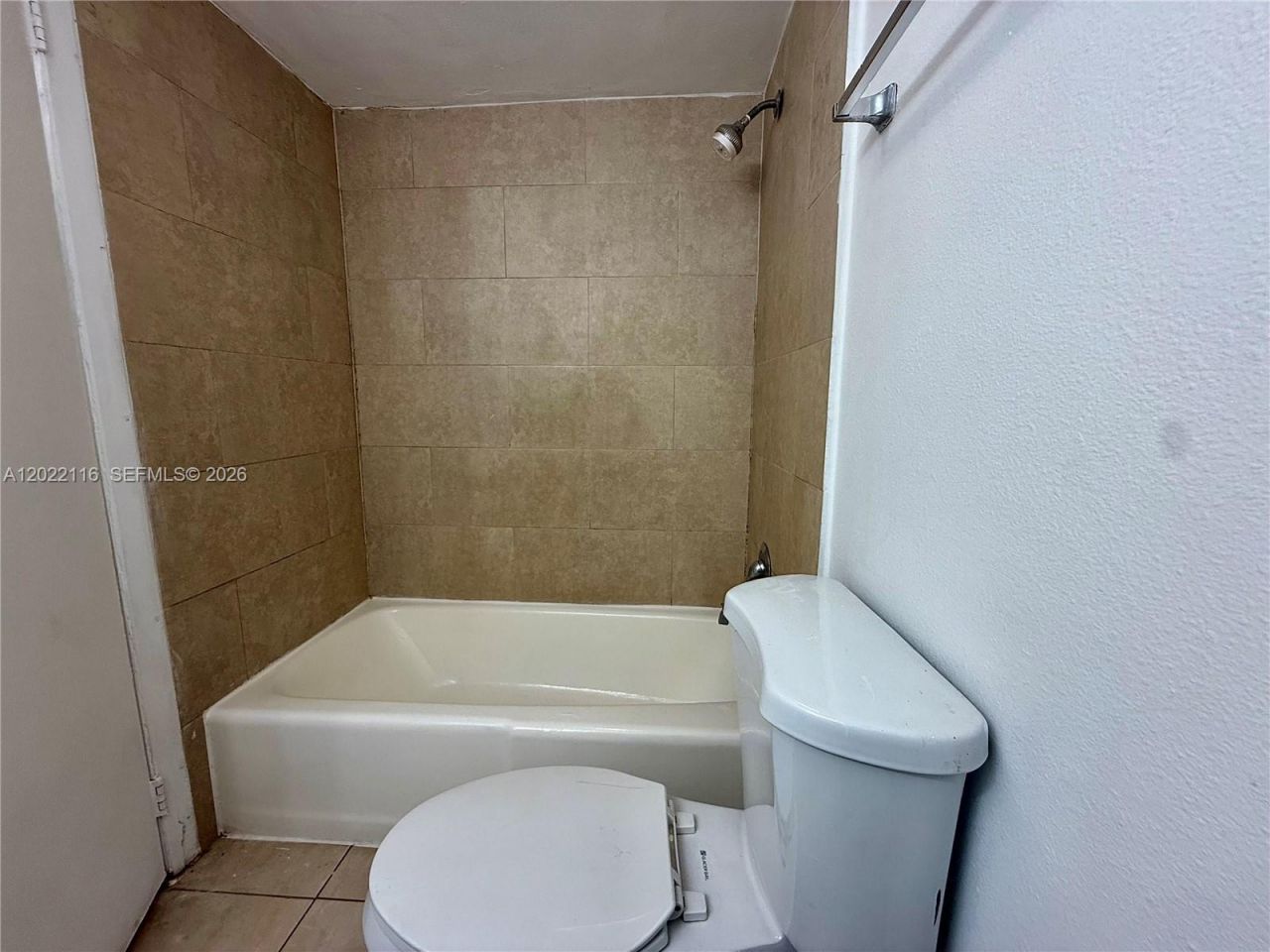 18101 NW 68th Ave , Unit B102, Hialeah, FL 33015 Photo