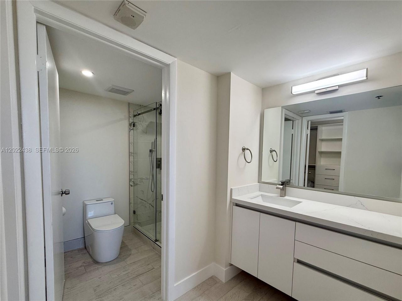 801 N Venetian Dr, Unit 408, Miami, FL 33139 Photo