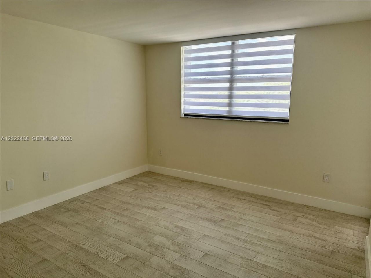 801 N Venetian Dr, Unit 408, Miami, FL 33139 Photo