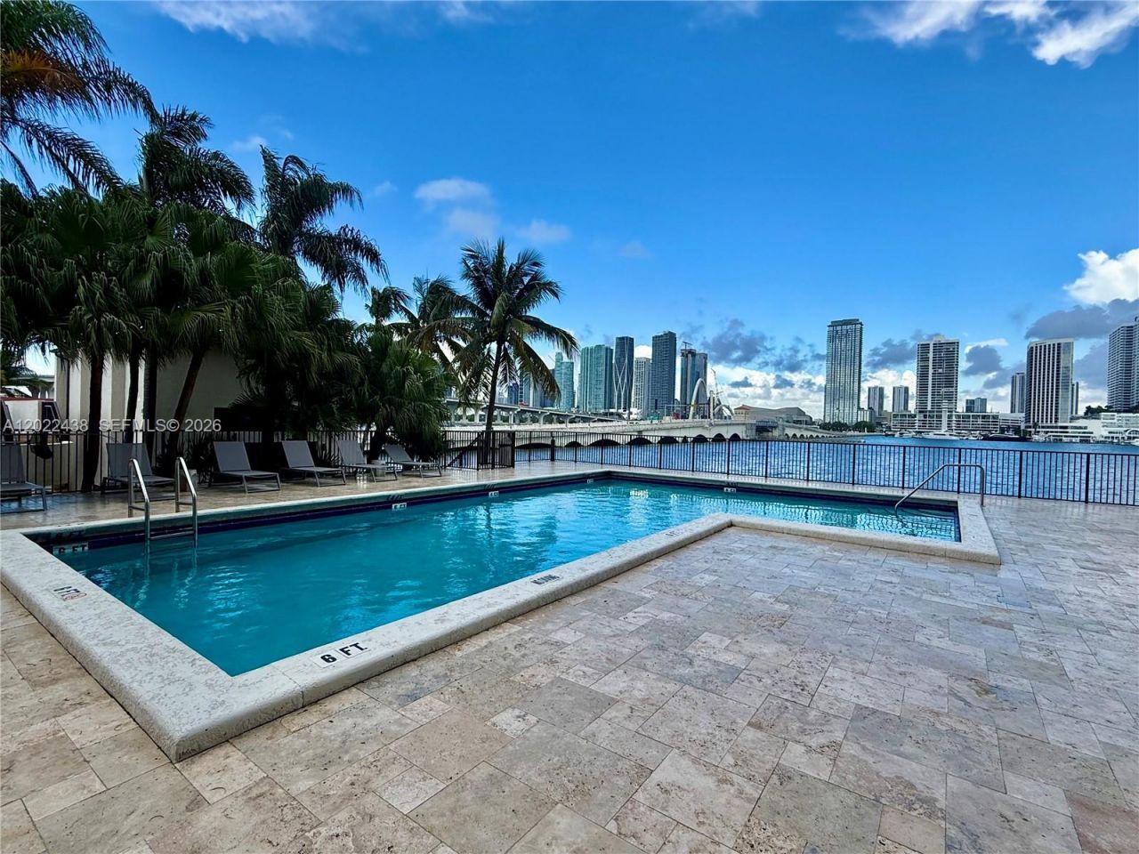 801 N Venetian Dr, Unit 408, Miami, FL 33139 Photo