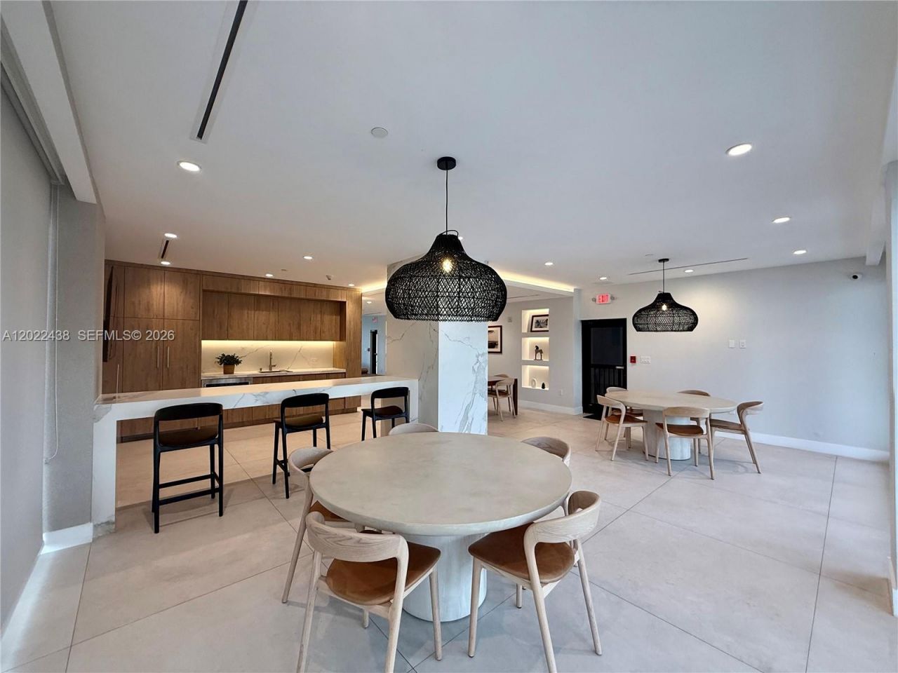 801 N Venetian Dr, Unit 408, Miami, FL 33139 Photo