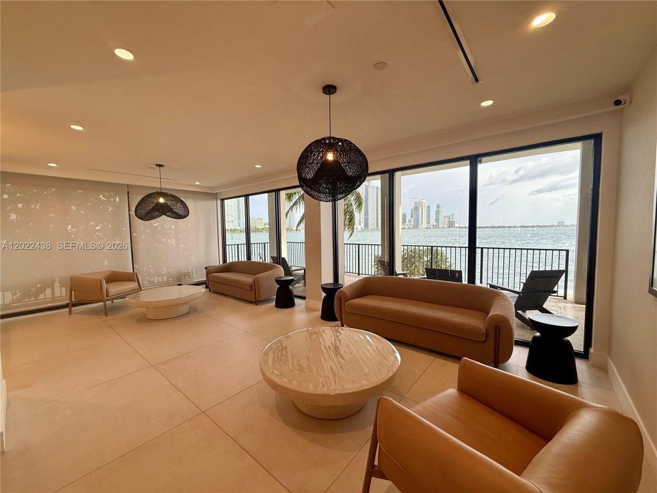 801 N Venetian Dr, Unit 408, Miami, FL 33139 Photo