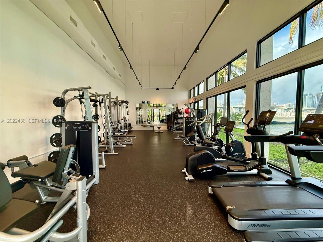 801 N Venetian Dr, Unit 408, Miami, FL 33139 Photo