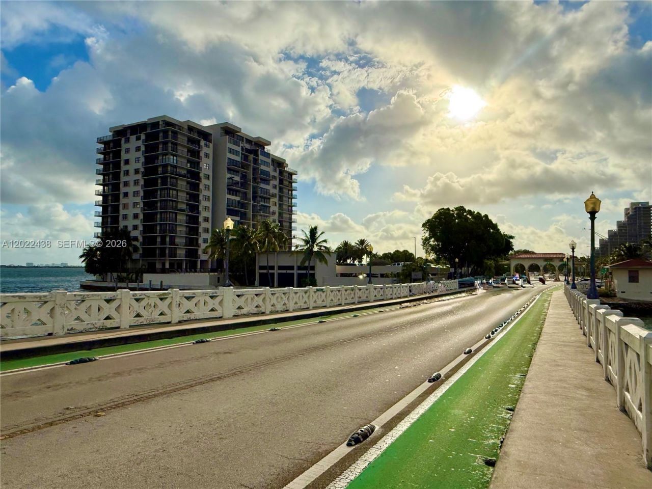 801 N Venetian Dr, Unit 408, Miami, FL 33139 Photo