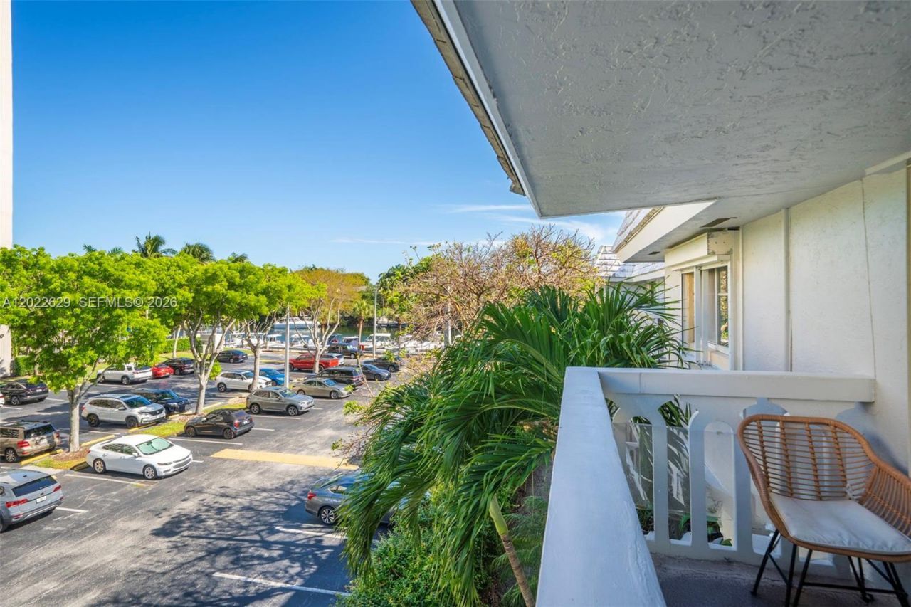 100 Edgewater Dr, Unit 329, Coral Gables, FL 33133 Photo