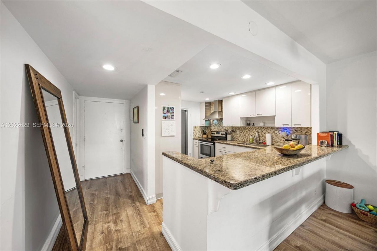 100 Edgewater Dr, Unit 329, Coral Gables, FL 33133 Photo
