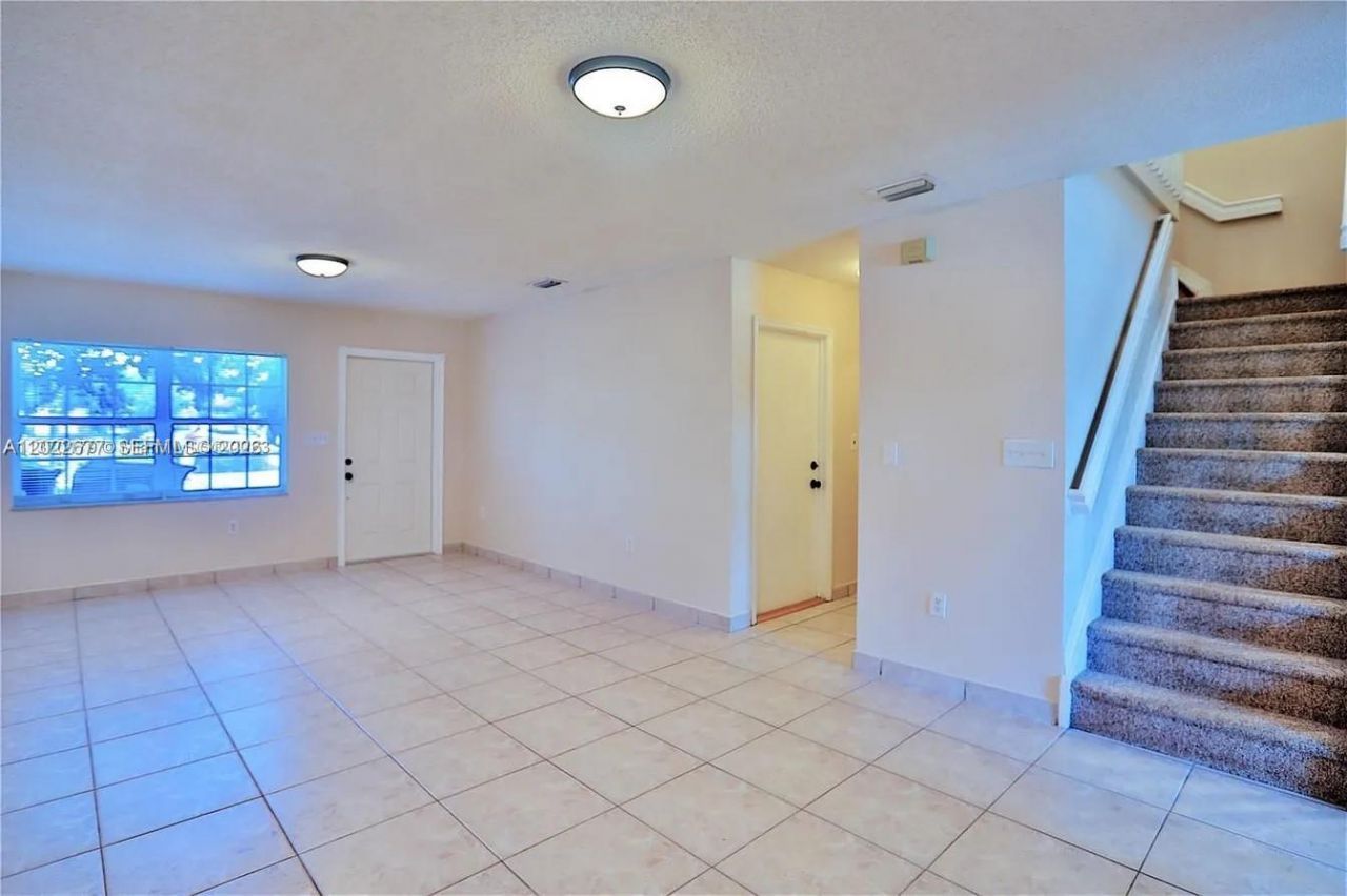 15870 SW 69th Ln , Miami, FL 33193 Photo