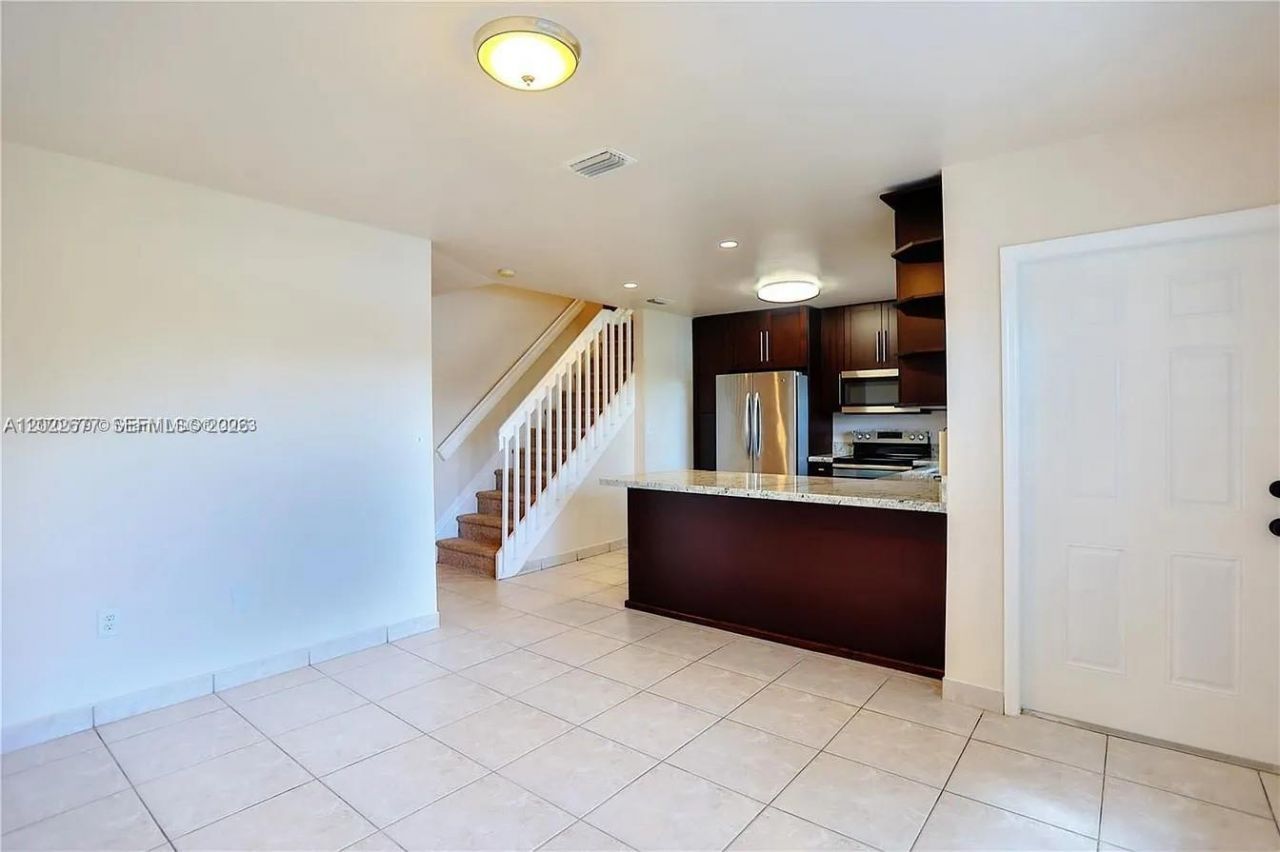 15870 SW 69th Ln , Miami, FL 33193 Photo