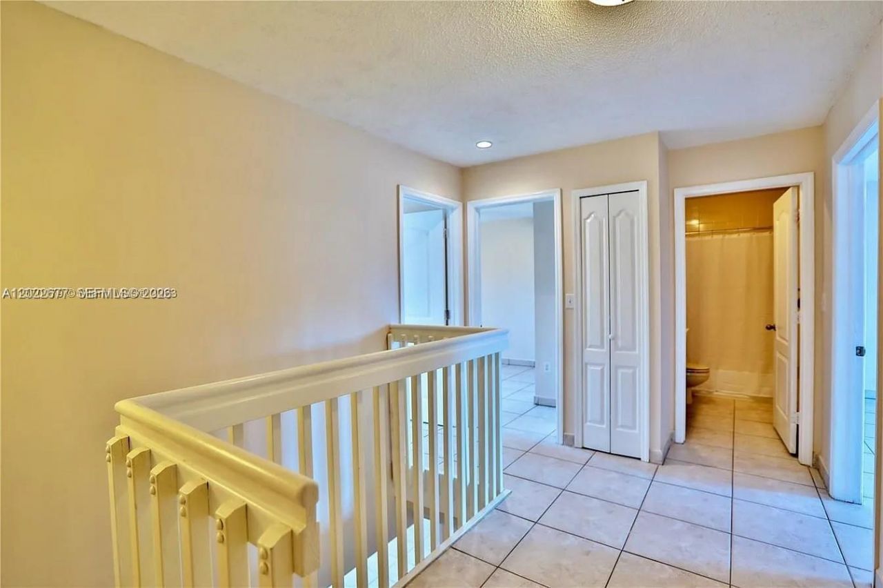 15870 SW 69th Ln , Miami, FL 33193 Photo