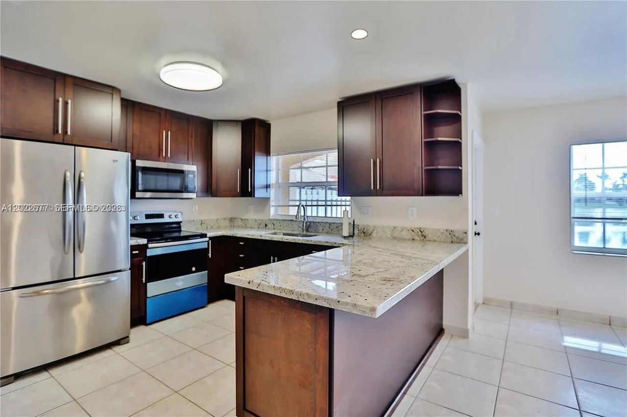 15870 SW 69th Ln , Miami, FL 33193 Photo
