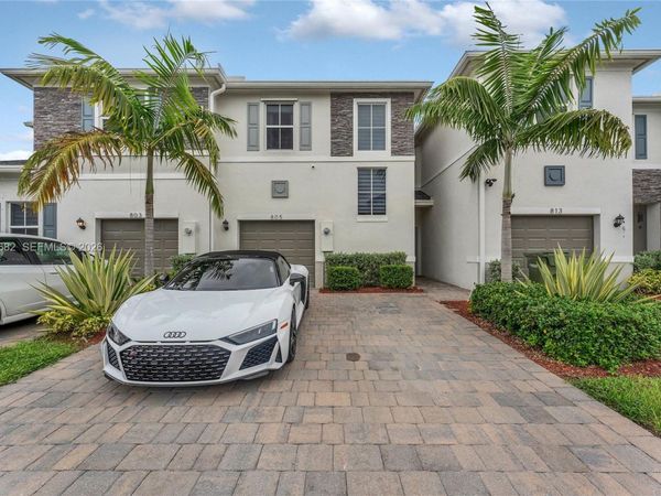 805 SE 18th St , Unit 805, Homestead, FL 33034