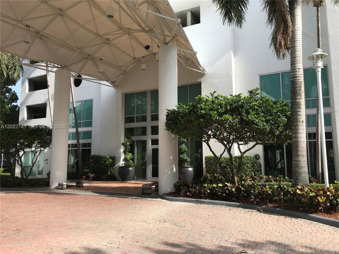 7900 Harbor Island Dr , Unit 523, North Bay Village, FL 33141 Photo