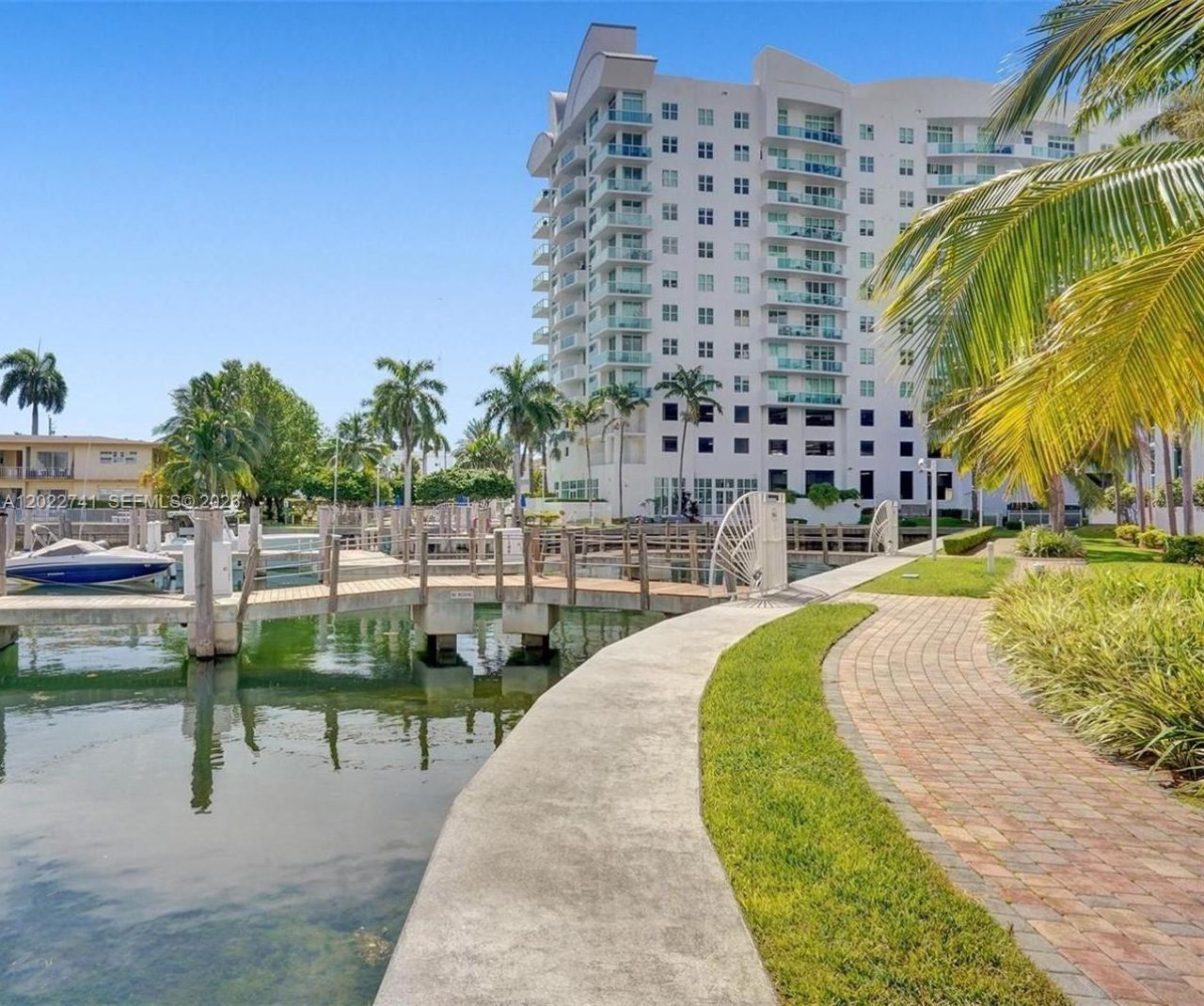 7900 Harbor Island Dr , Unit 523, North Bay Village, FL 33141 Photo