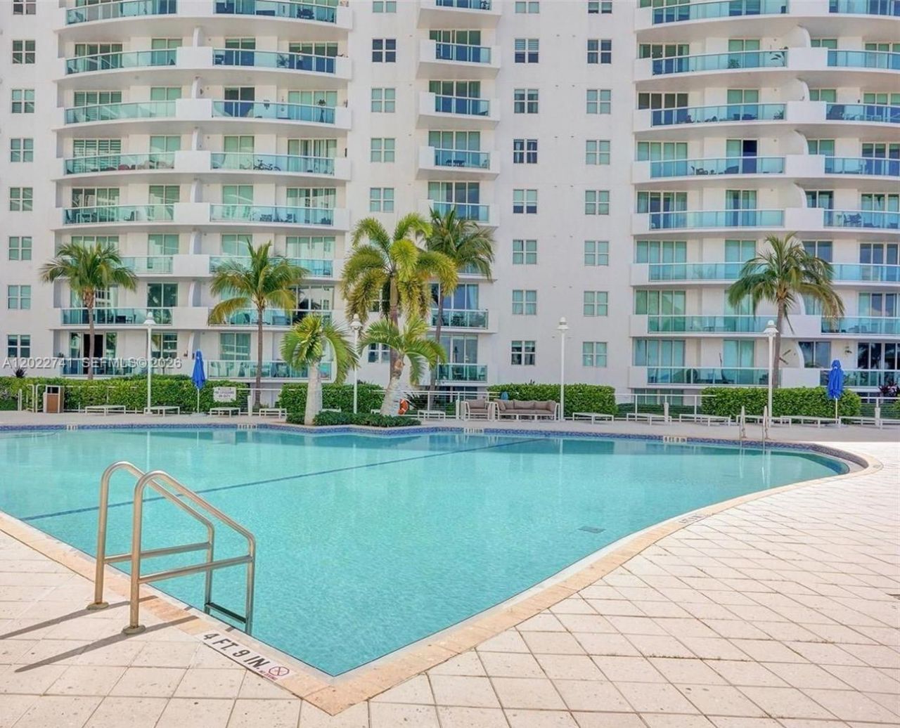 7900 Harbor Island Dr , Unit 523, North Bay Village, FL 33141 Photo