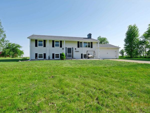 12521 E High Road, DAVIS JUNCTION, IL 61020