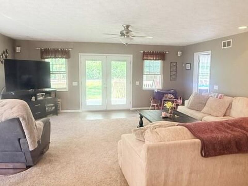 156 Dewey Avenue, Urbana, OH 43078 Photo 8