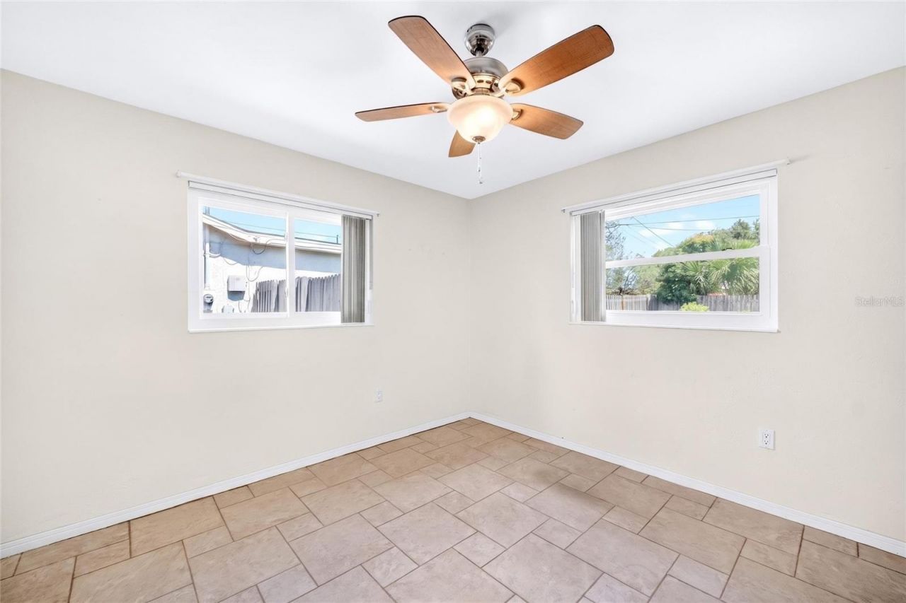 6074 28th Avenue N, Saint Petersburg, FL 33710 Photo